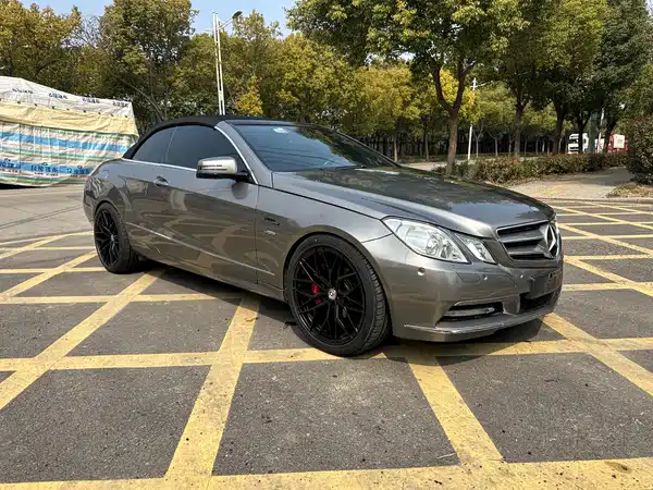 Mercedes-Benz E-Class 2011