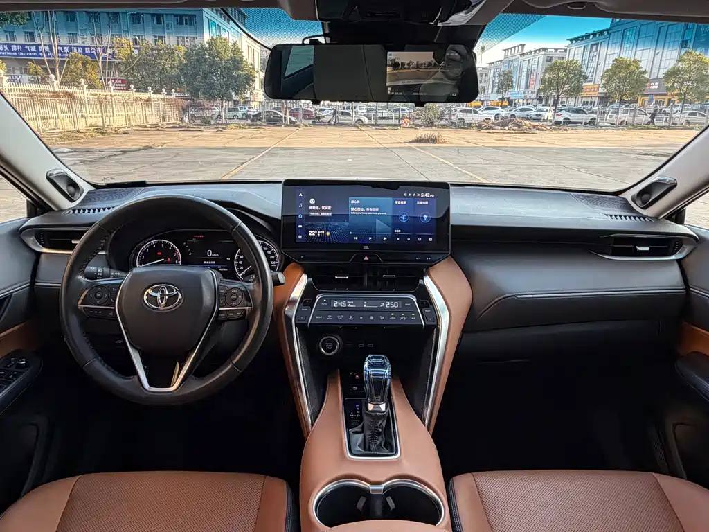 Toyota Venza 2022 — фото 17
