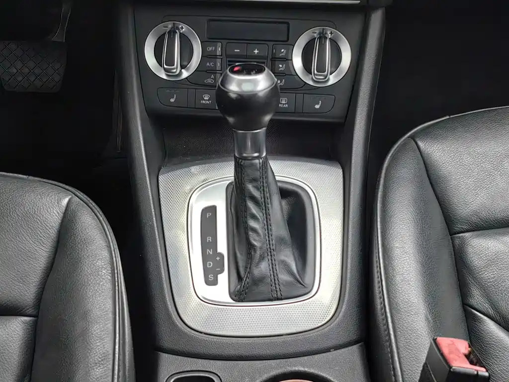 Audi Q3 2014 — фото 13