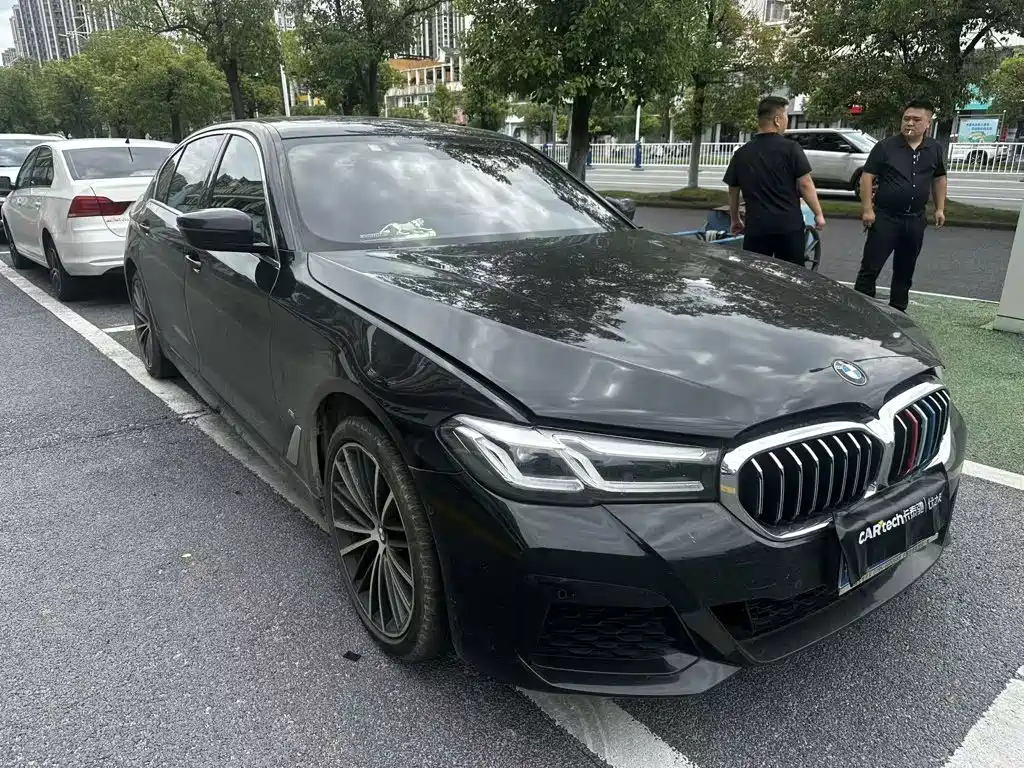 BMW 5 Series 2023