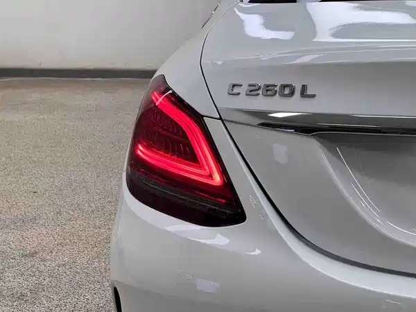 Mercedes-Benz C-Class 2021