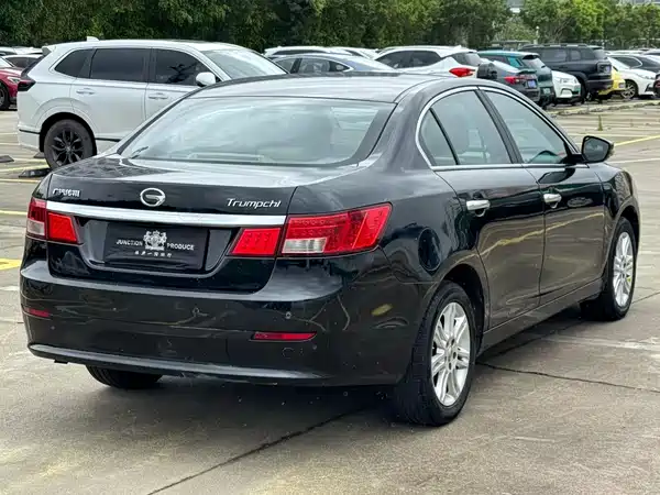 GAC Trumpchi GA5 2011