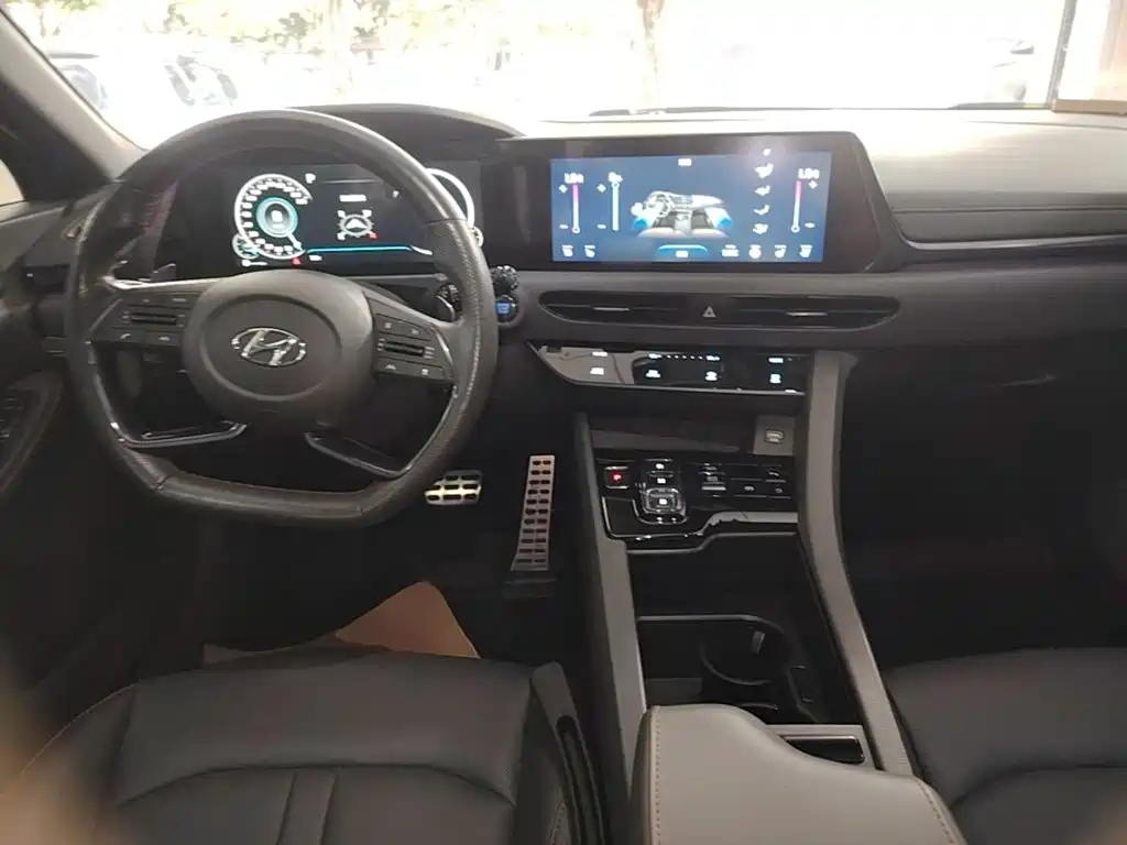 Hyundai Sonata 2020 — фото 10