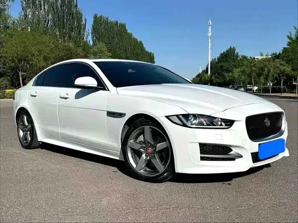 Jaguar XE 2017