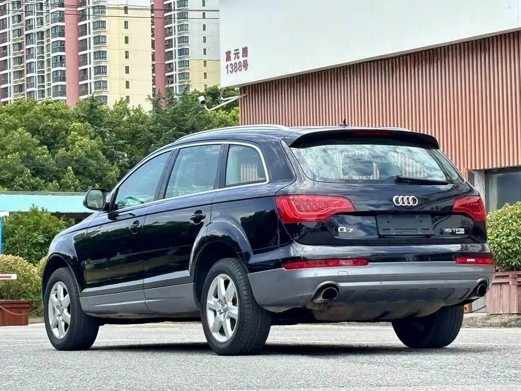 Audi Q7 2015 — фото 5