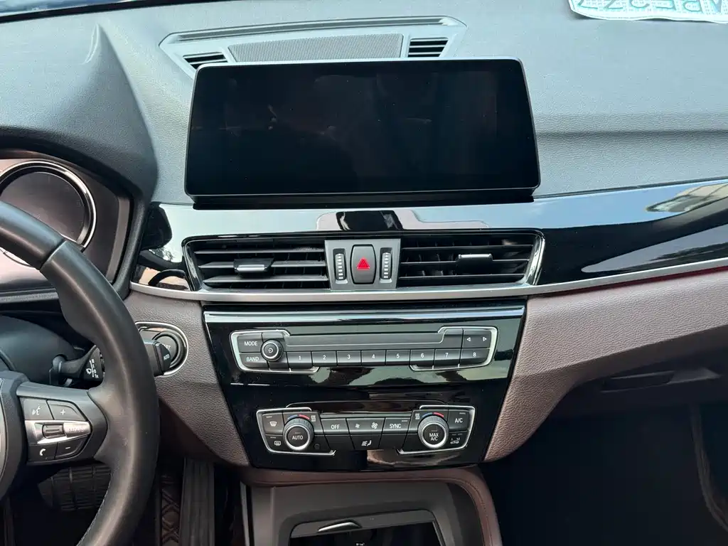 BMW X1 2022 — фото 11