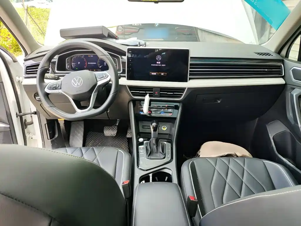 Volkswagen Tiguan L 2024