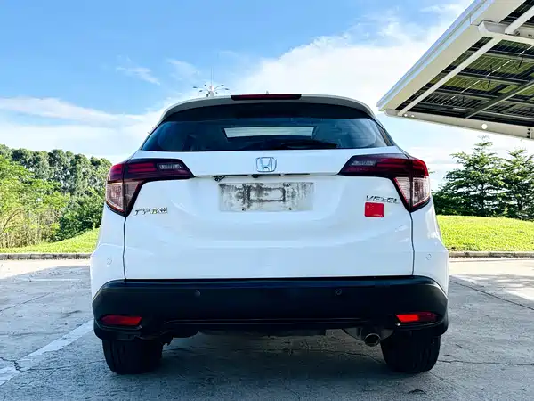 Honda Vezel 2015