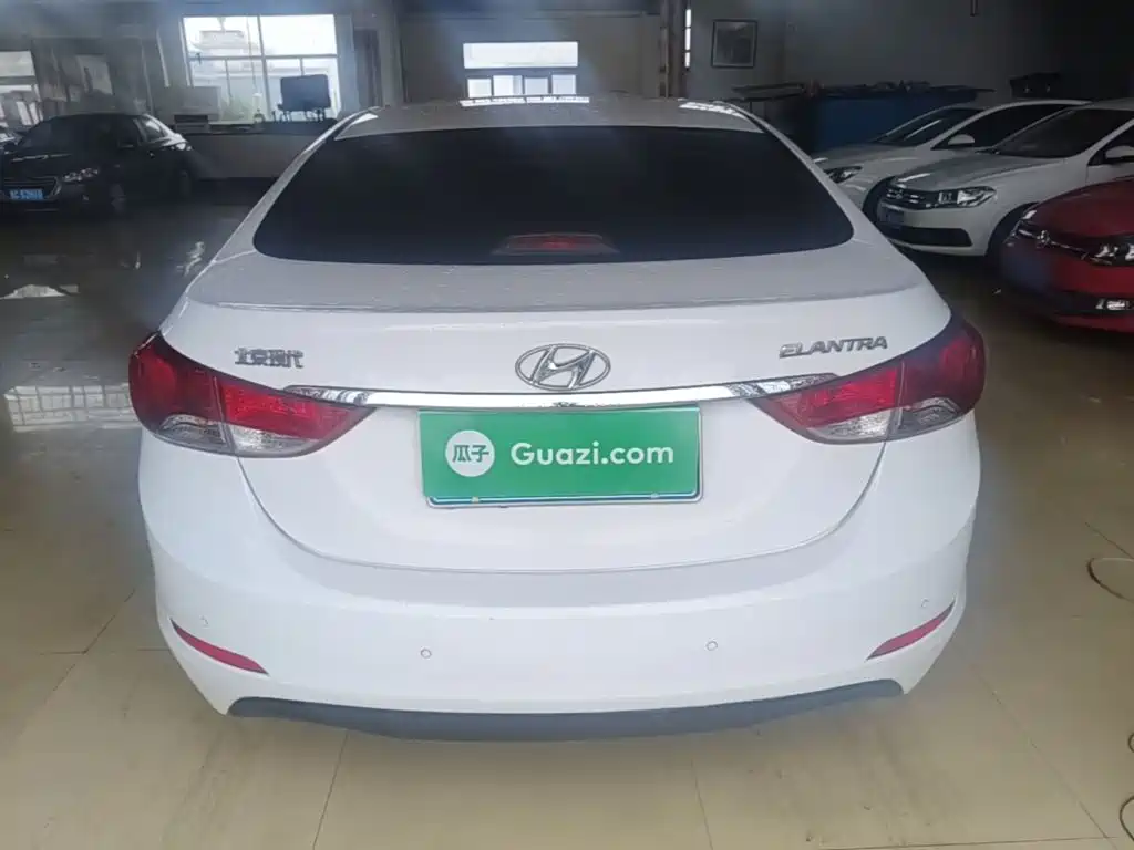 Hyundai Elantra 2016
