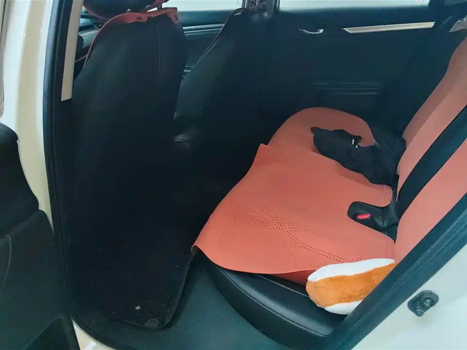 Honda Civic 2019 — фото 11