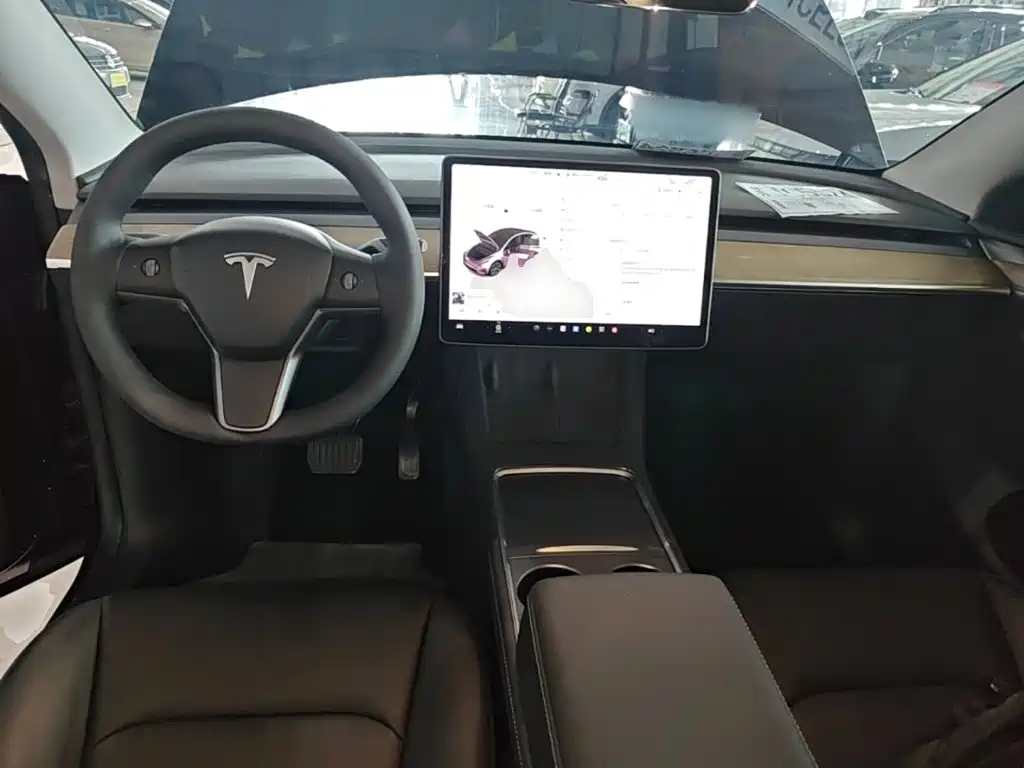 Tesla Model Y 2021 — фото 10
