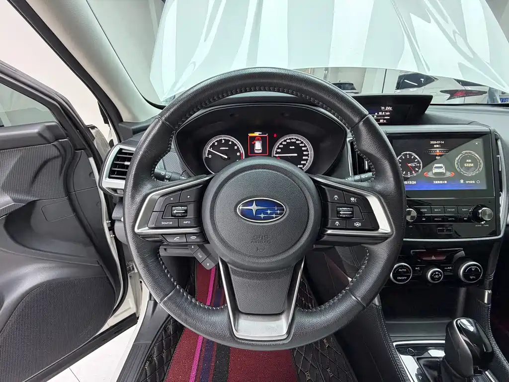 Subaru Forester 2022 — фото 10
