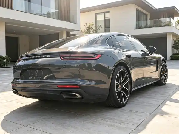 Porsche Panamera 2020