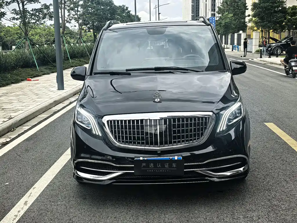 Mercedes-Benz Vito 2023 — фото 4