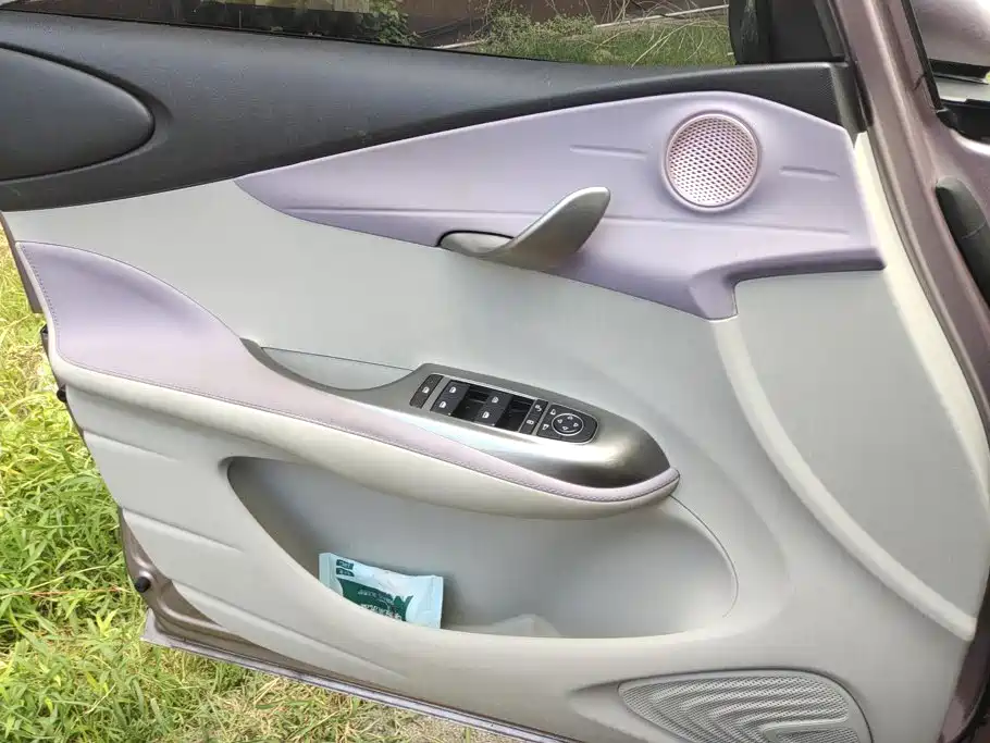 BYD Dolphin 2023