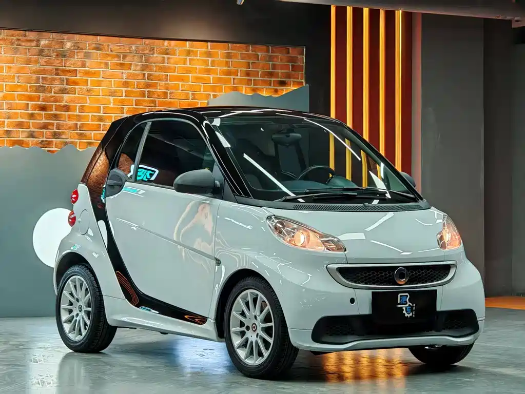 smart Fortwo 2014 — фото 3
