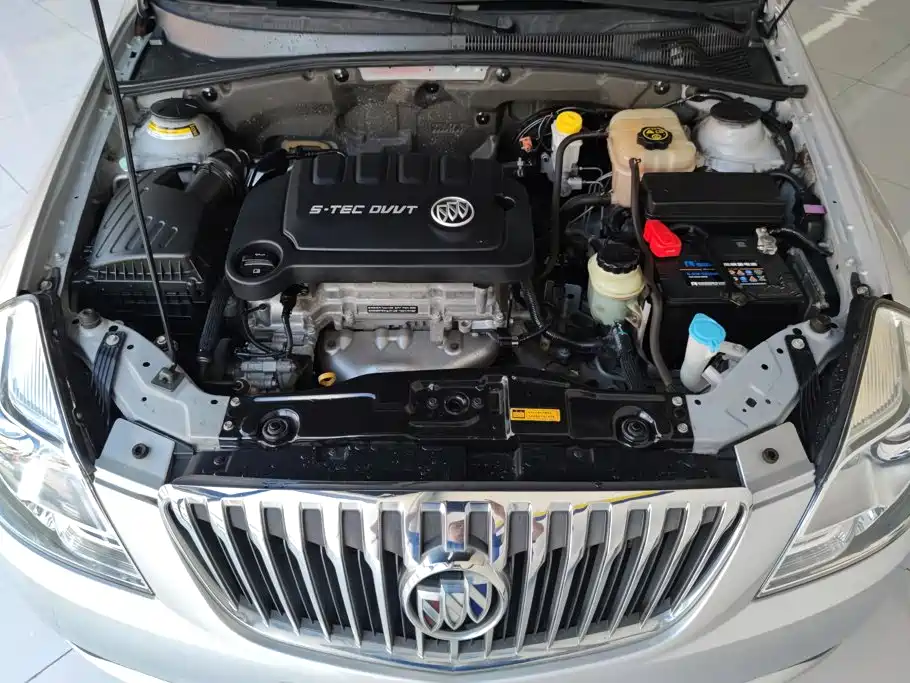 Buick Excelle 2015 — фото 10