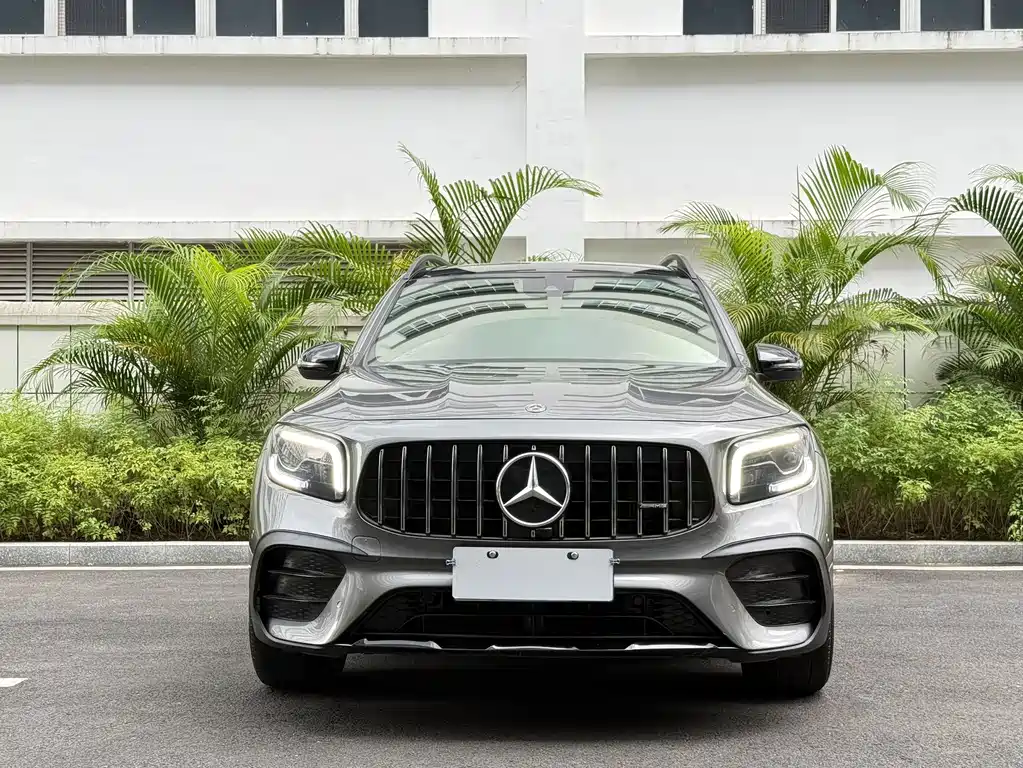 Mercedes-Benz GLB AMG 2021 — фото 2