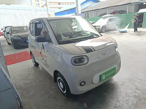 Wuling Hongguang MINIEV 2025