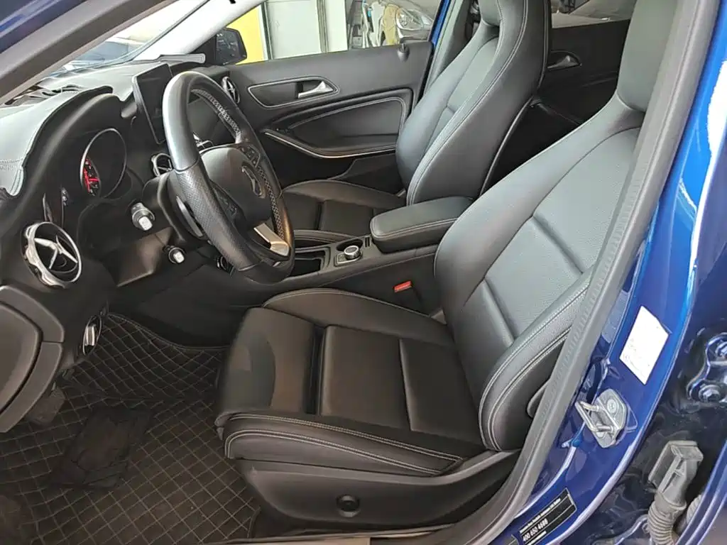 Mercedes-Benz GLA 2018 — фото 15