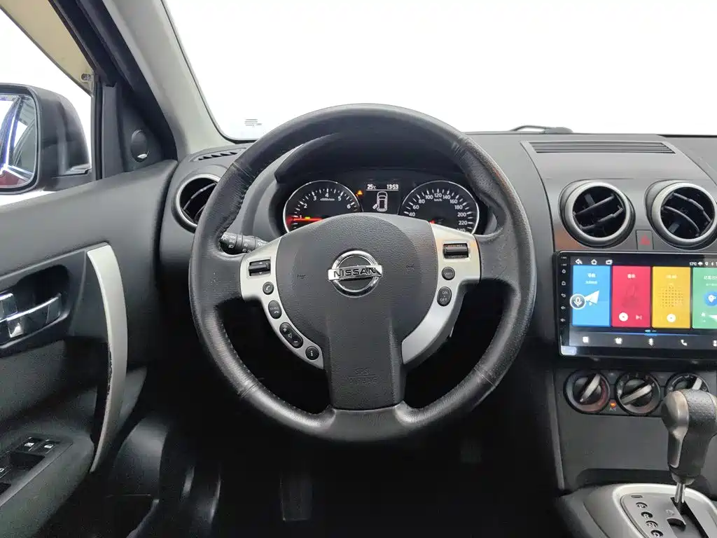 Nissan Qashqai 2015 — фото 11