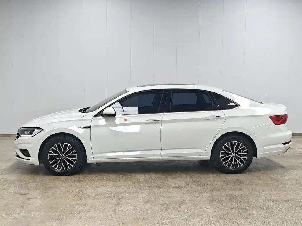 Volkswagen Sagitar 2020