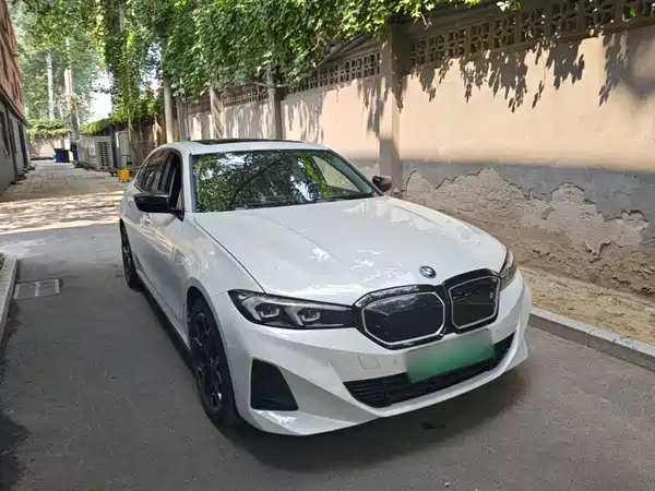 BMW i3 2023