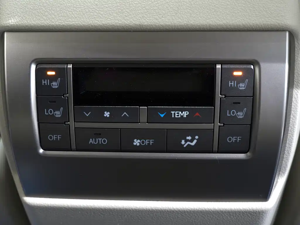 Lexus GX 2015 — фото 19