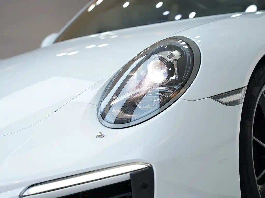 Porsche 911 2016 — фото 10