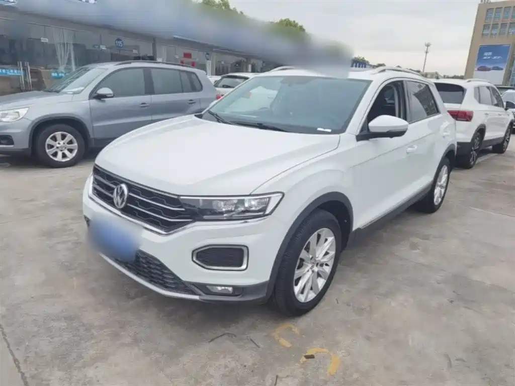 Volkswagen T-Roc 2020 — фото 1