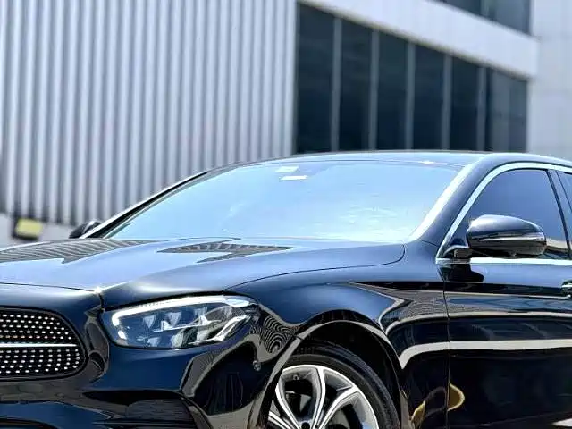 Mercedes-Benz E-Class 2023