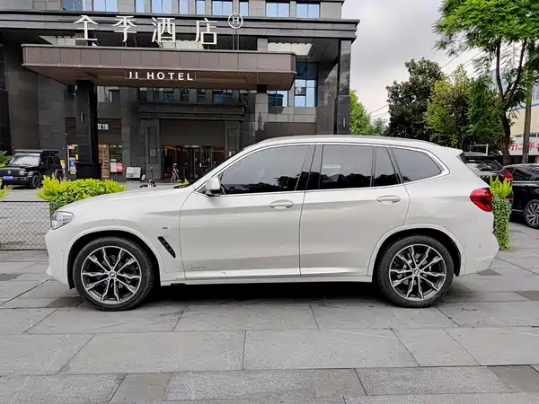 BMW X3 2021