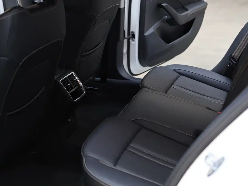 Skoda Octavia 2022 — фото 21