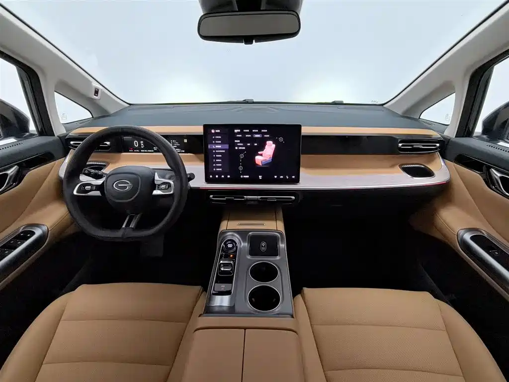 GAC Motor E8 PHEV 2024
