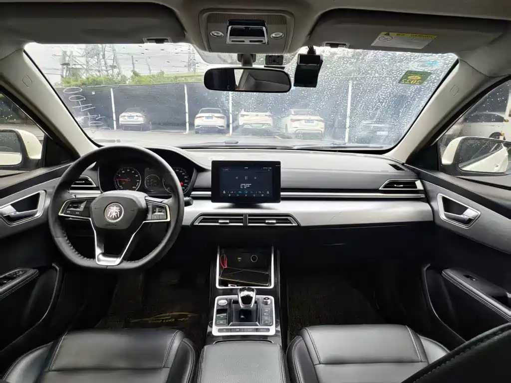 BYD Qin New Energy 2020 — фото 10