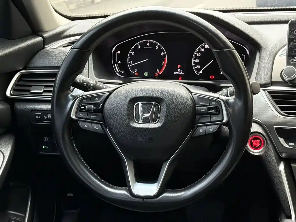 Honda Accord 2018 — фото 6