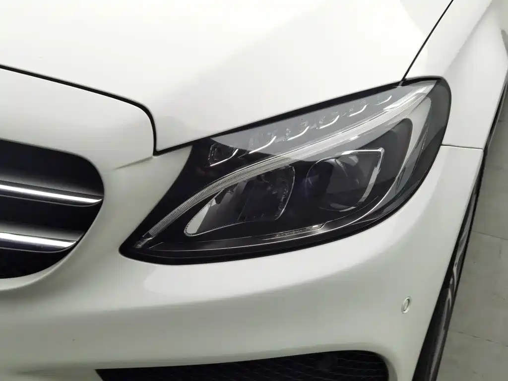 Mercedes-Benz C-Class 2018 — фото 7
