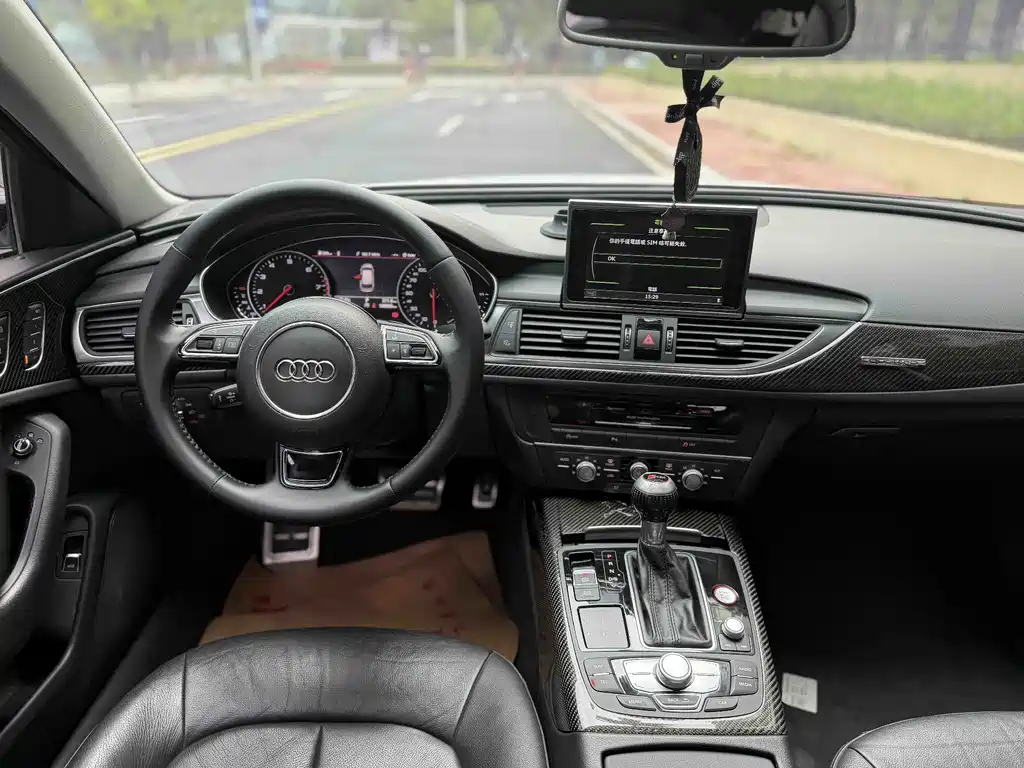 Audi A6 2018 — фото 37