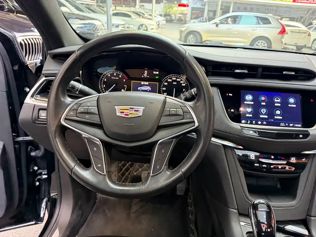 Cadillac XT5 2022 — фото 14