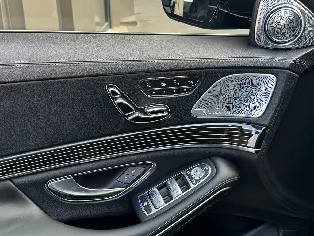Mercedes-Benz S-Class AMG 2018 — фото 14