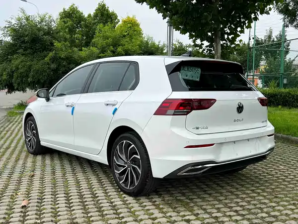 Volkswagen Golf 2022