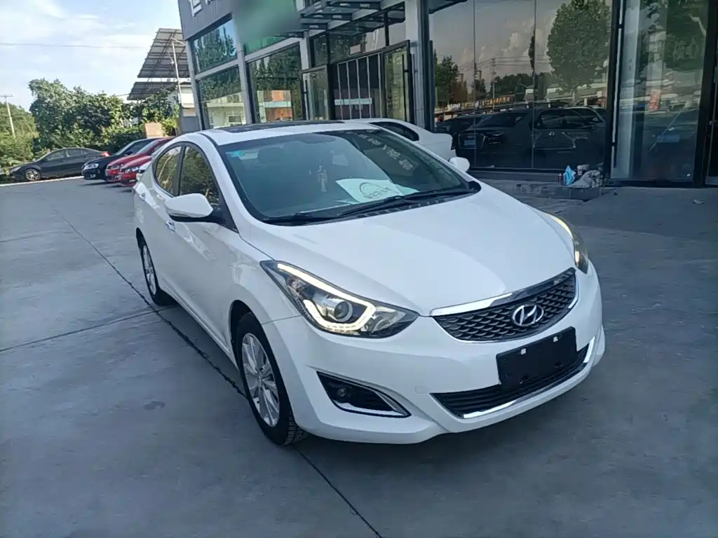 Hyundai Elantra Langdong 2016 — фото 4