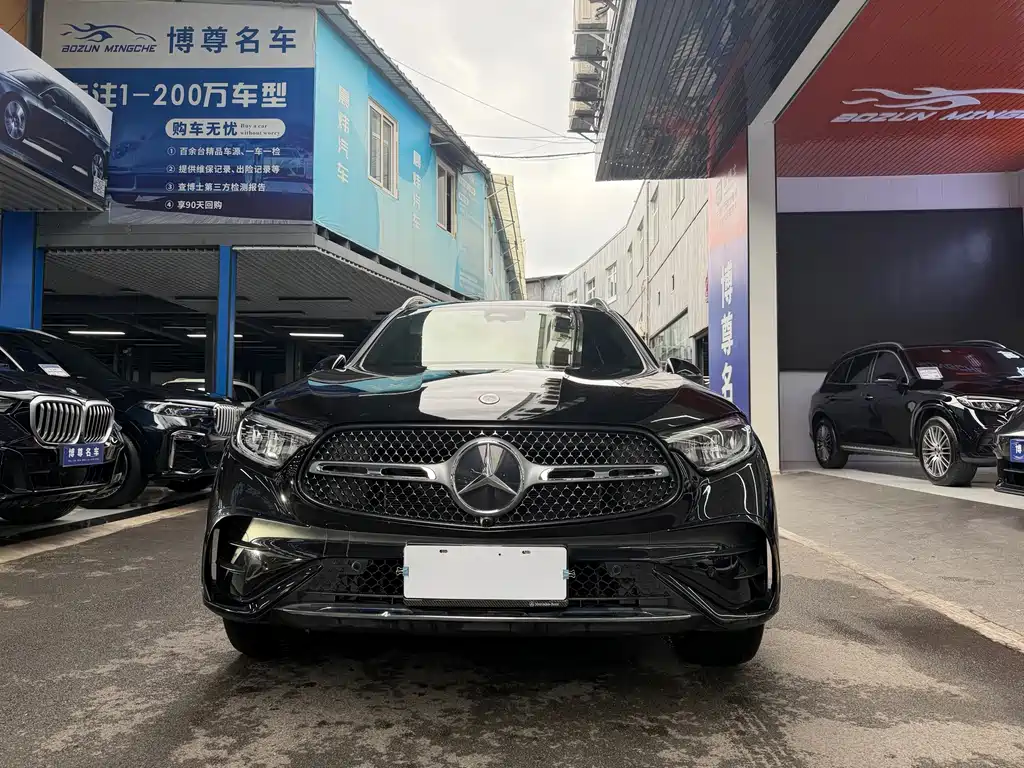 Mercedes-Benz GLC 2023