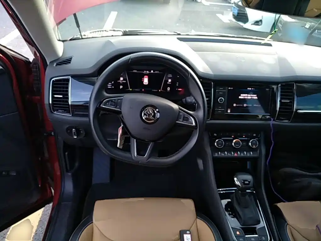 Skoda Kodiak GT 2019 — фото 11