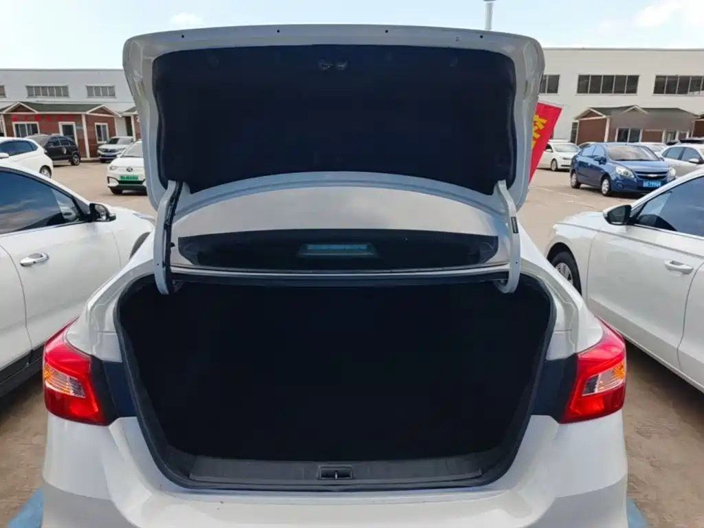 Nissan Sylphy 2020 — фото 19