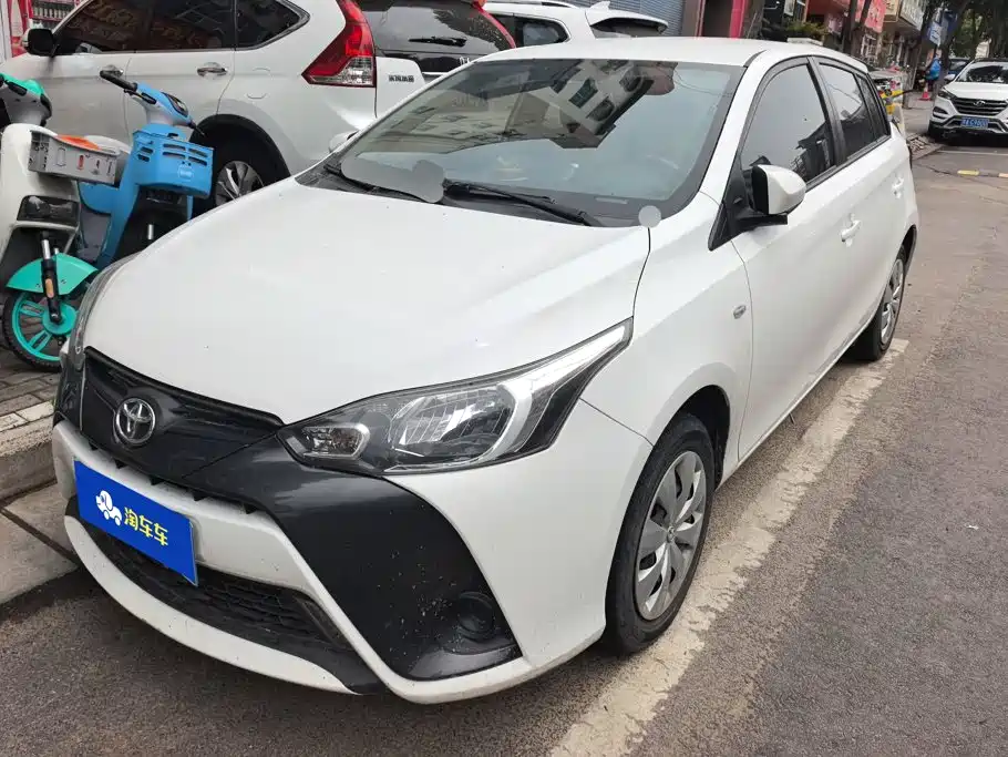Toyota Yaris L 2020