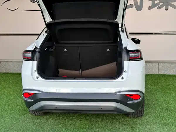 Volkswagen ID.4 X 2025