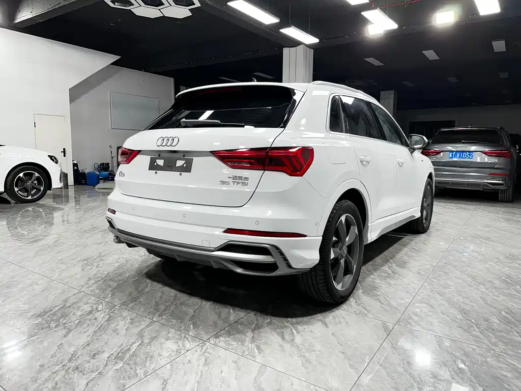 Audi Q3 2022