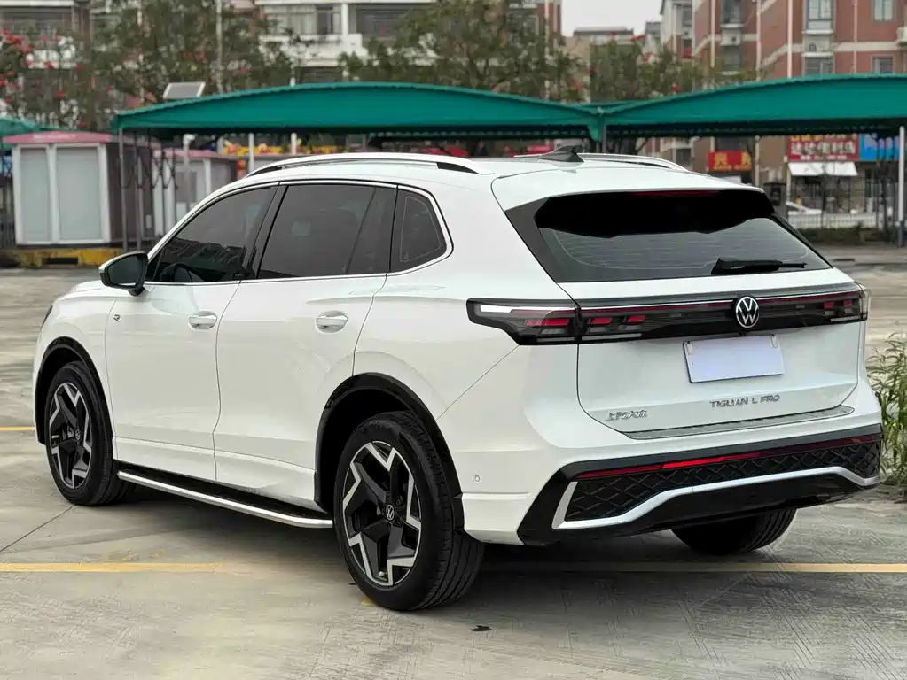Volkswagen Tiguan L 2025 — фото 7