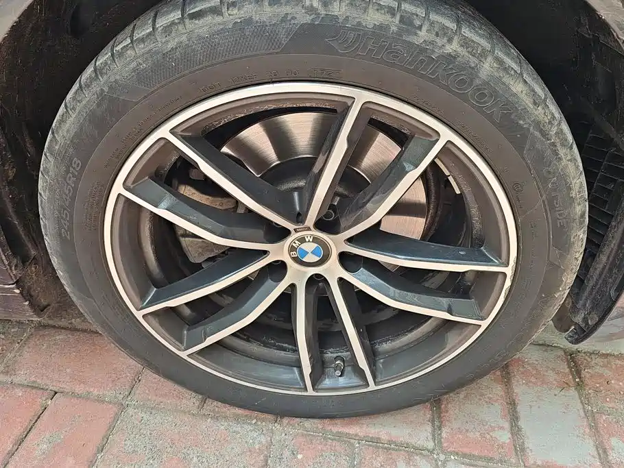 BMW 5 Series 2021